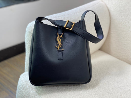 YSL Le 5 A 7 Supple Small Grained Leather Black 23 x 22 x 8.5cm