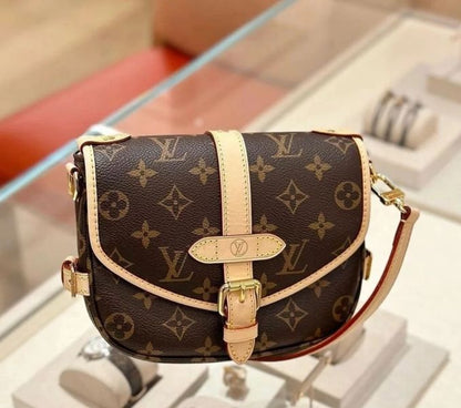 Lo Vu bb series, saddle bag, double shoulder straps